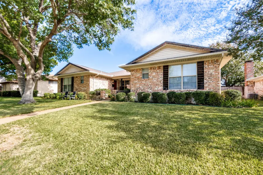 8324 Lullwater Drive, Dallas, TX 75218 - #2