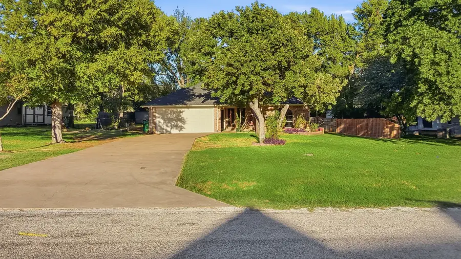 1903 W Spanish Oak Drive, Granbury, TX 76048 - #2