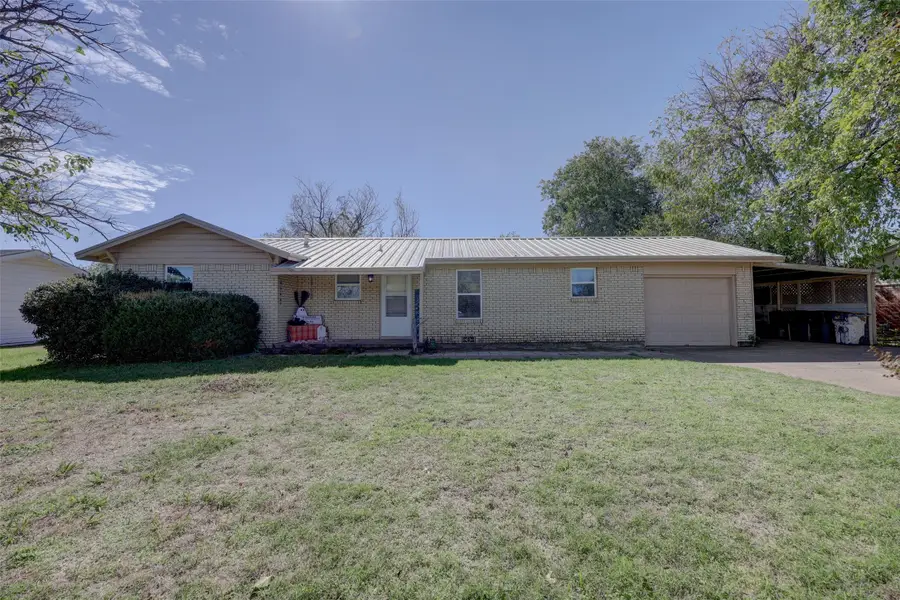 901 Elizabeth Boulevard, Granbury, TX 76048 - #2