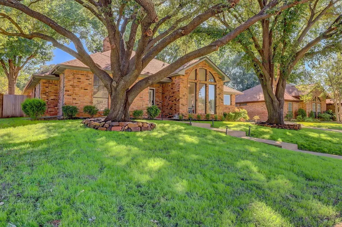 714 Highview Lane, Grapevine, TX 76051 - #1