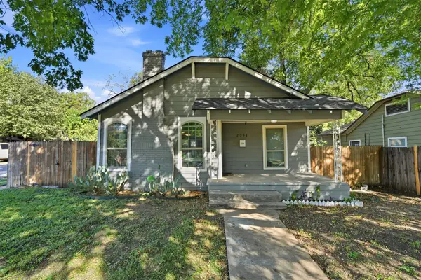 2551 Grafton Avenue, Dallas, TX 75211