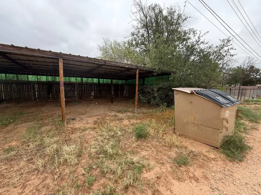 306 Osage Avenue, Post, TX 79356 - #3