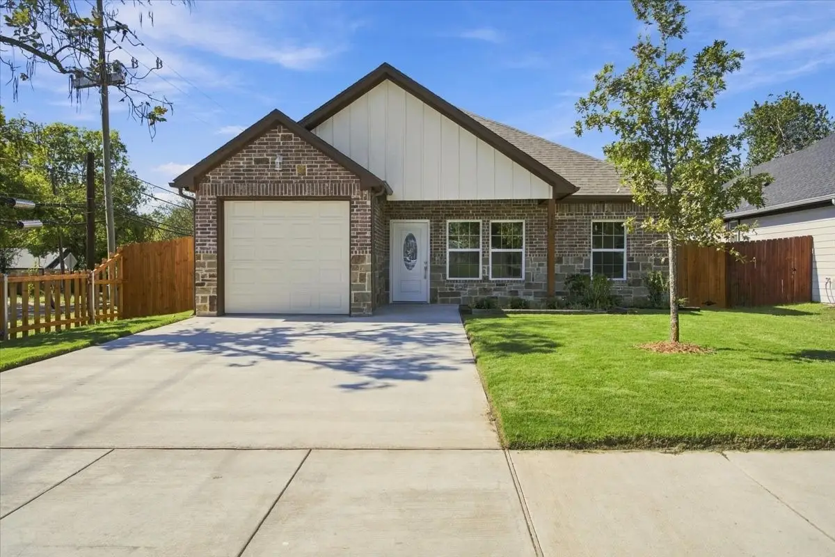 116 S Cleveland Avenue, Sherman, TX 75090 - #1