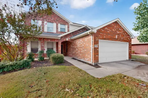 3720 Verde Drive, Fort Worth, TX 76244