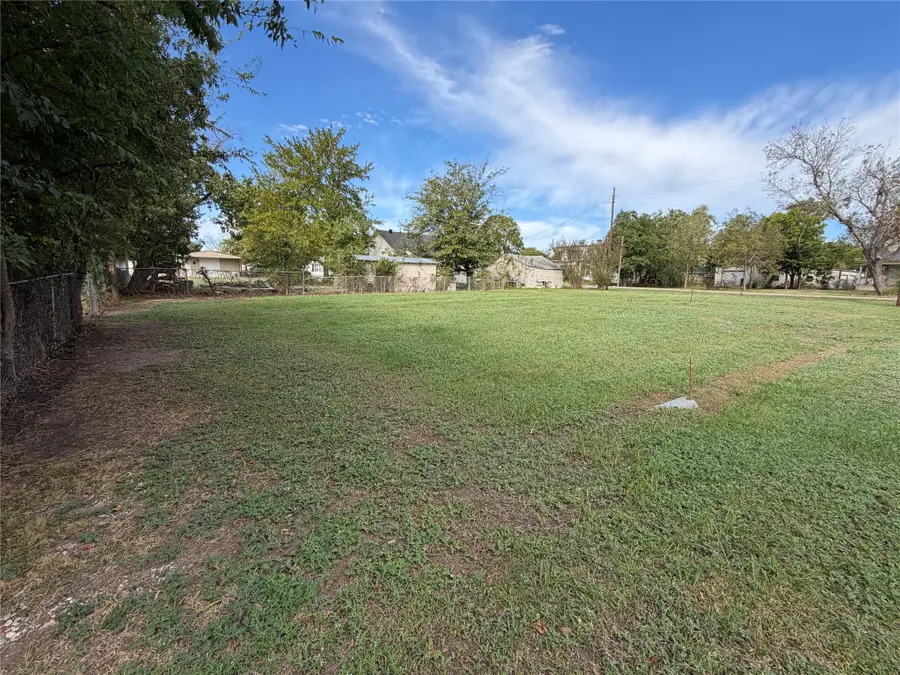 704 Poplar Street, Honey Grove, TX 75446 - #3