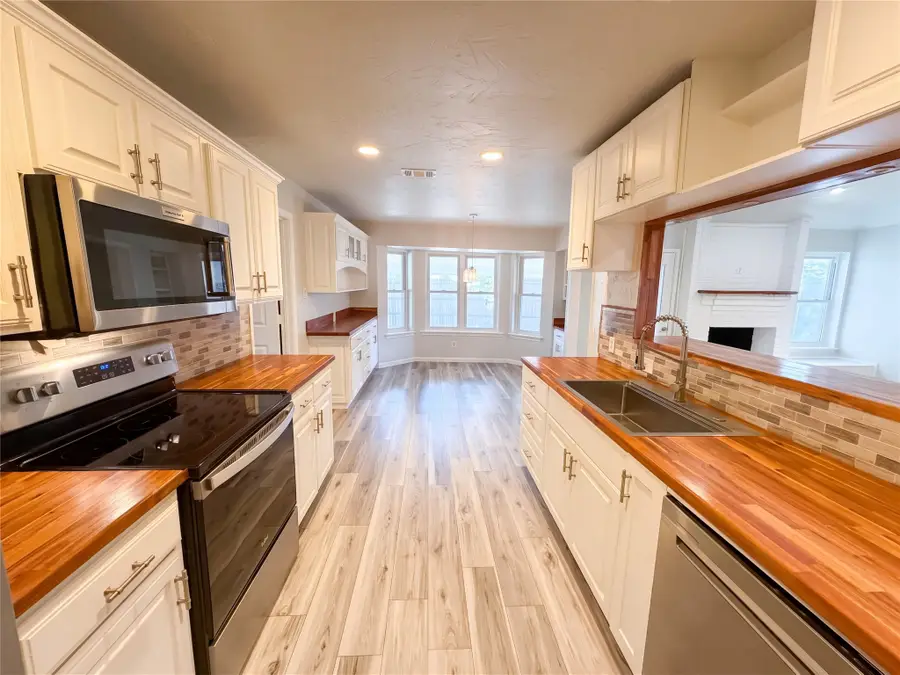 5700 Bermuda Drive, North Richland Hills, TX 76180 - #2