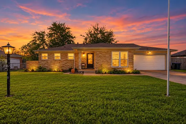 6115 Overlake Drive, Fort Worth, TX 76135