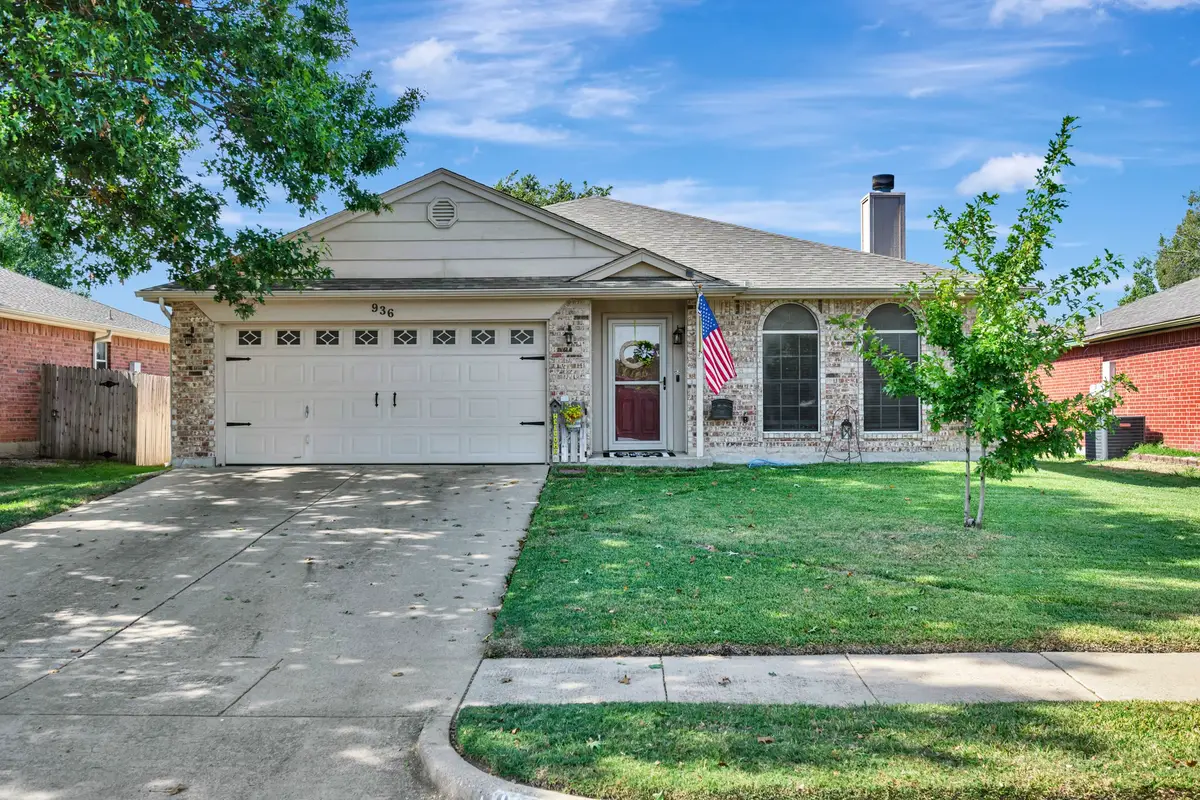 936 Fenway Lane, Saginaw, TX 76179 - #1