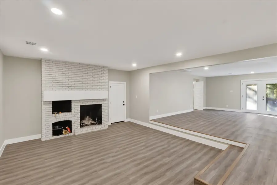 209 W 9th Street, Kemp, TX 75143 - #2