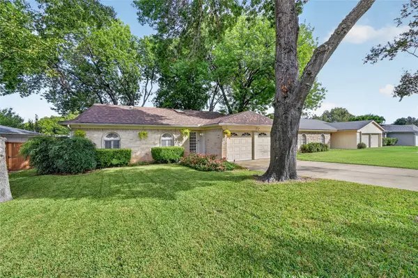 5715 Shady Hill Lane, Arlington, TX 76016