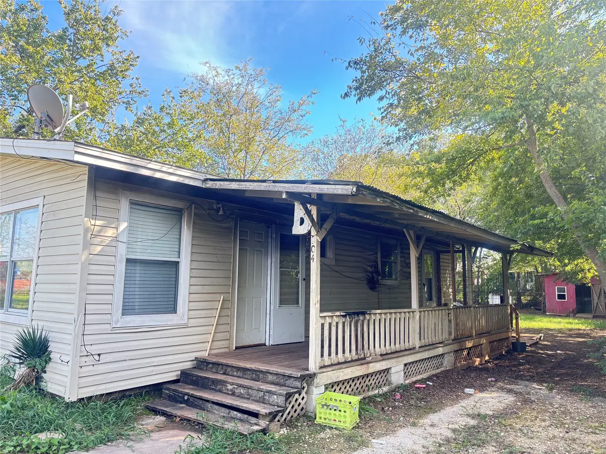 204 Prairie Street, Nocona, TX 76255 - #1