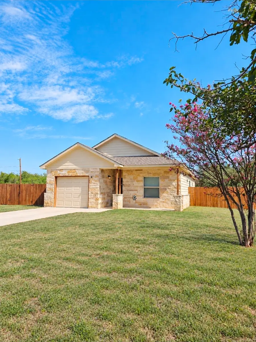 1304 Glenwood Circle, Breckenridge, TX 76424 - #2