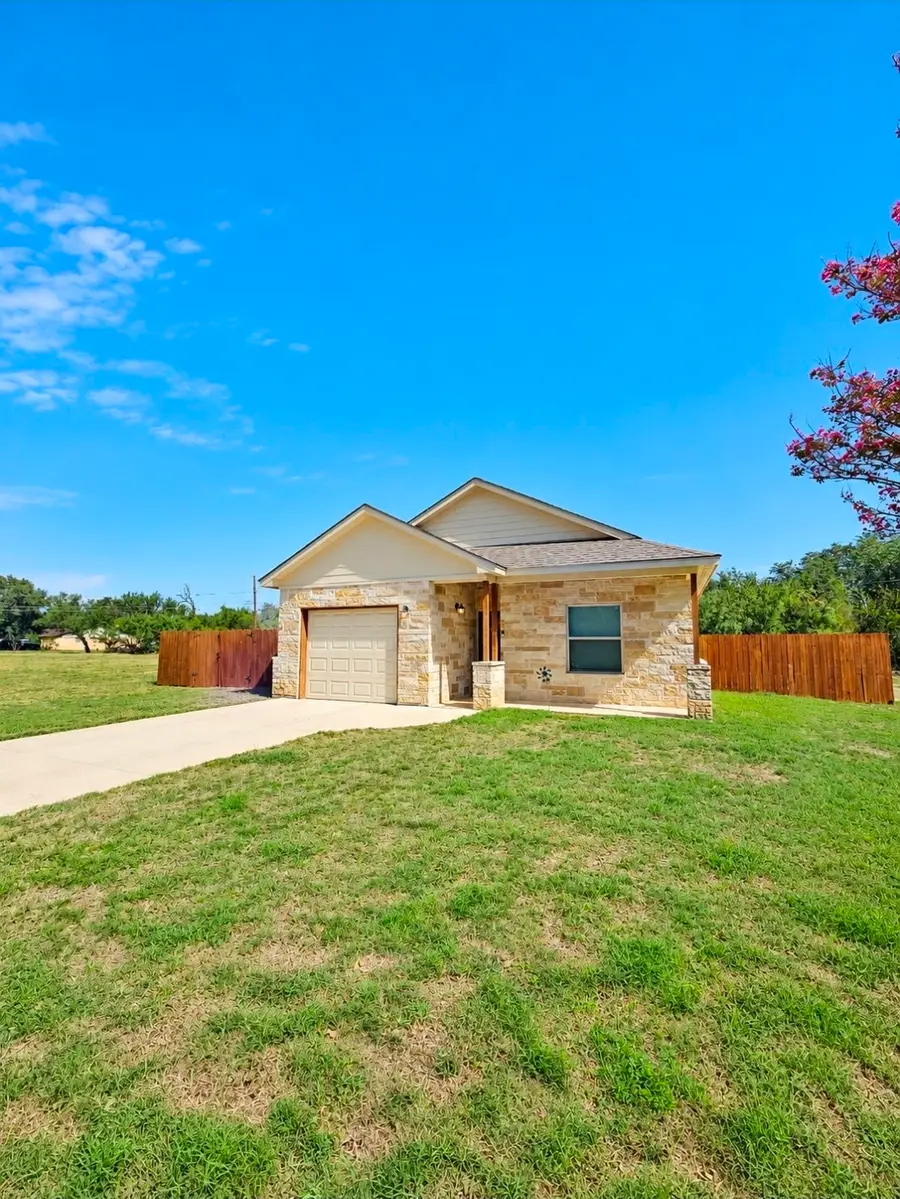 1304 Glenwood Circle, Breckenridge, TX 76424 - #3