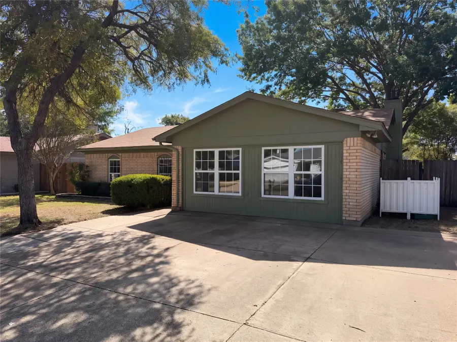 529 Edwards Drive, Saginaw, TX 76179 - #3
