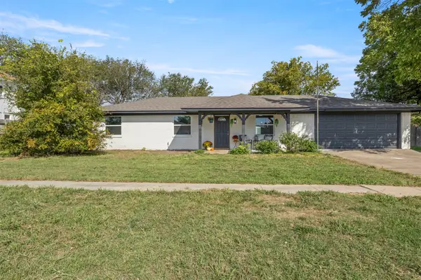 401 Peach Street, Sanger, TX 76266
