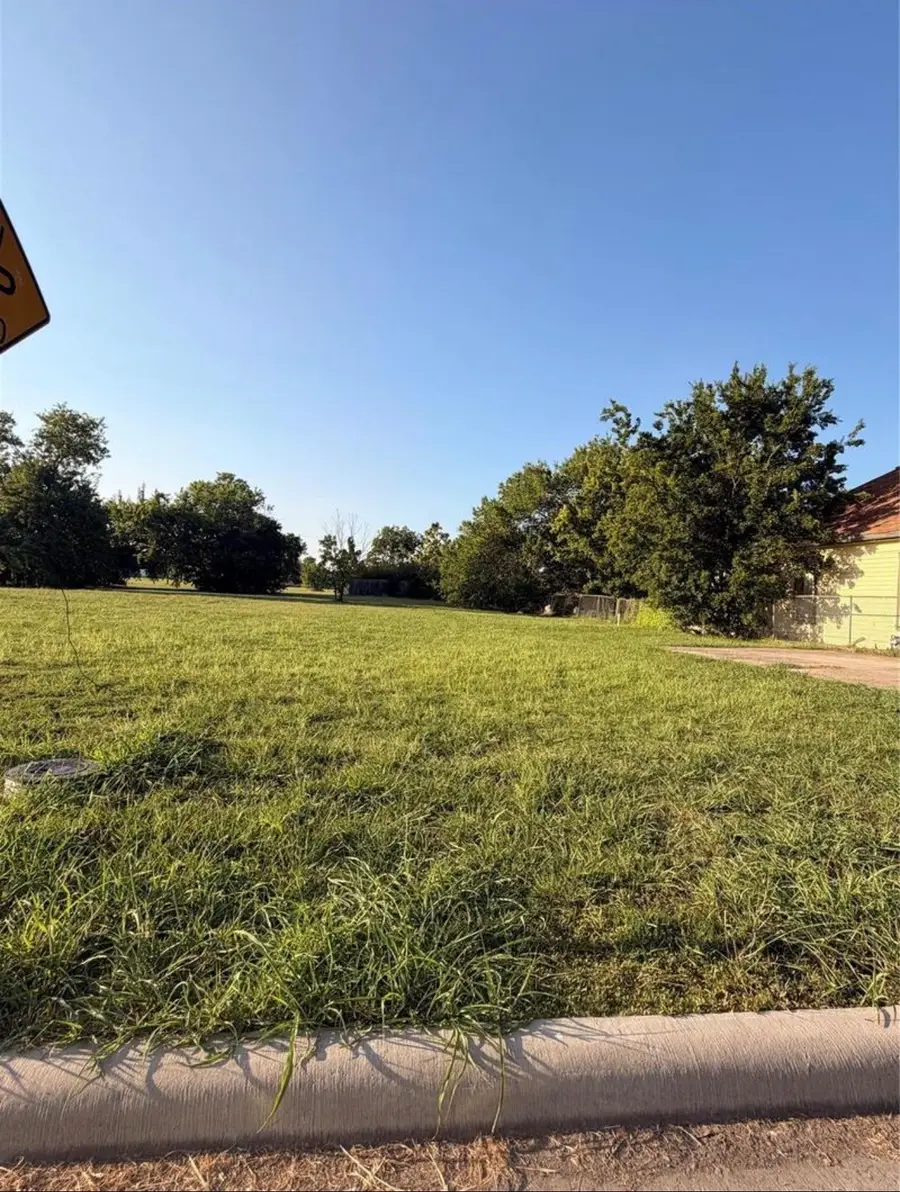4620 Washington Street, Greenville, TX 75401 - #2