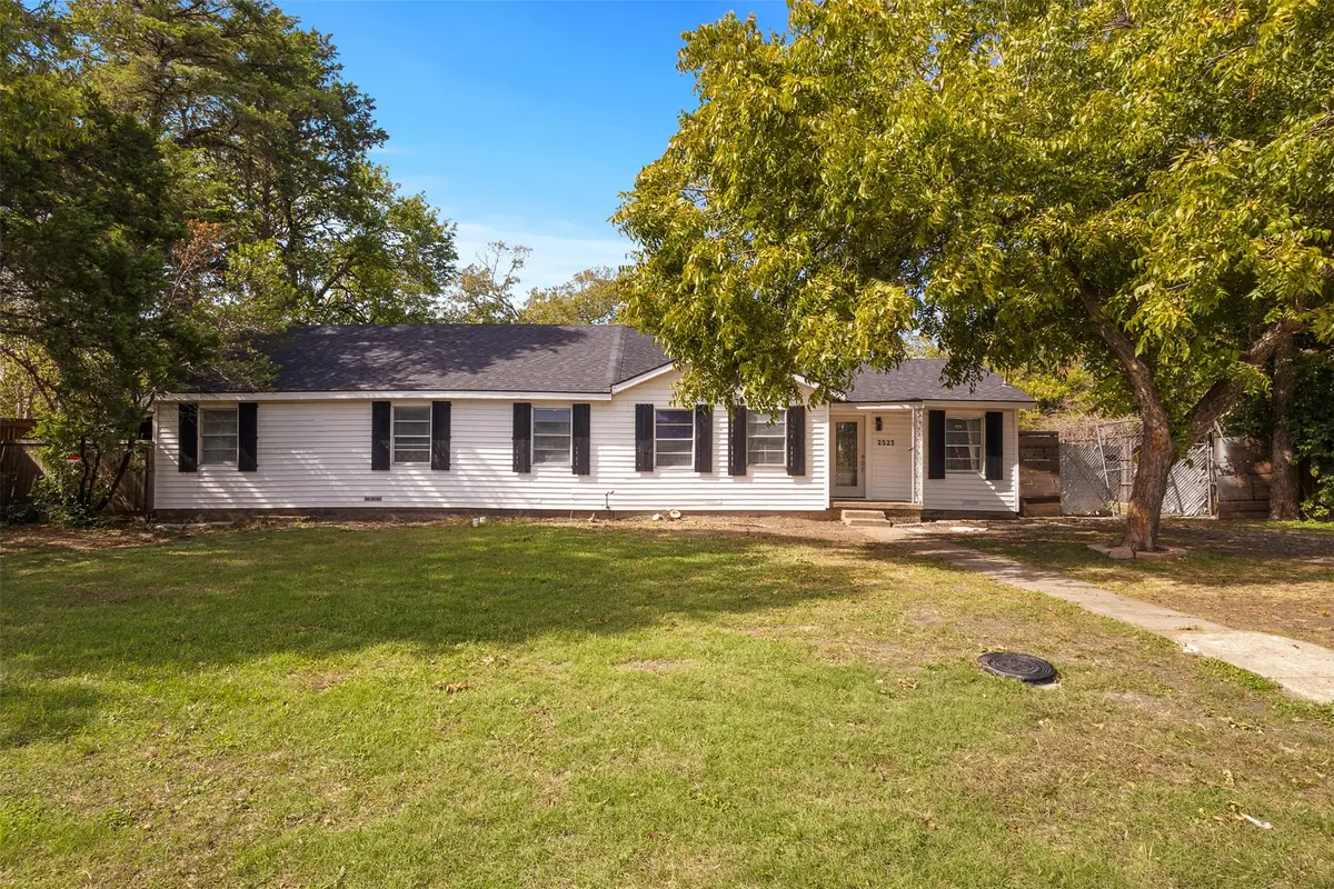 2523 N Prairie Creek Road, Dallas, TX 75227 - #1