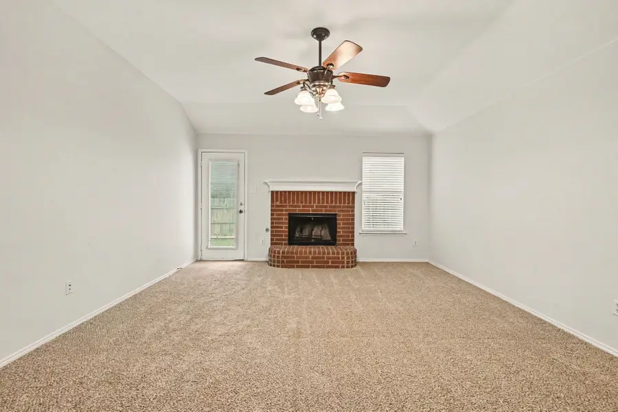 705 Fox Hunt Trail, Fort Worth, TX 76179 - #3