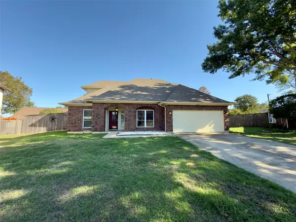 5609 Farris Drive, Arlington, TX 76017