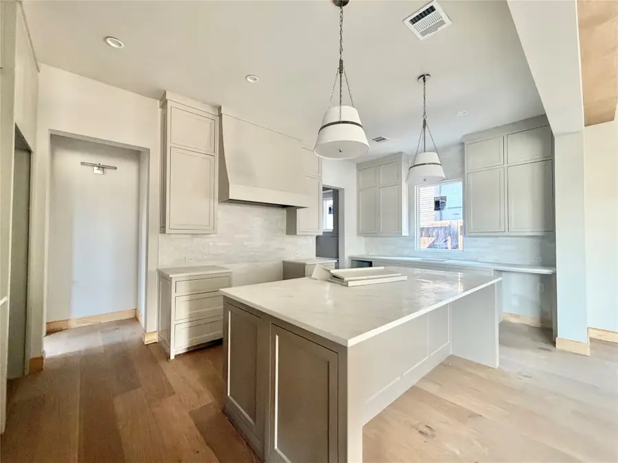 3790 W 6th Street, Fort Worth, TX 76107 - #3