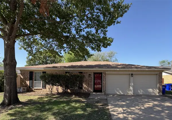 6617 Wooddale Drive, Watauga, TX 76148