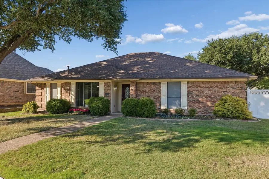 2051 Robin Hill Lane, Carrollton, TX 75007 - #2