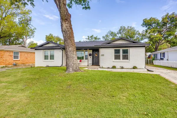 6208 Walnut Drive, Fort Worth, TX 76114