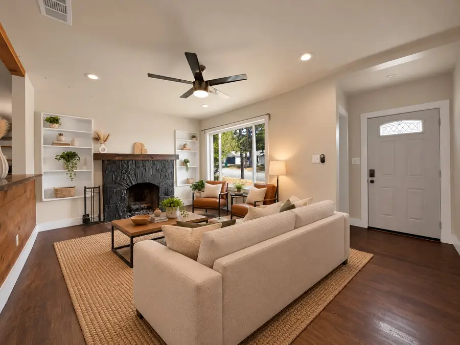 2035 Haltom Road, Haltom City, TX 76117 - #3