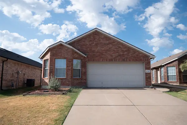 2140 Ingrid Lane, Fort Worth, TX 76131