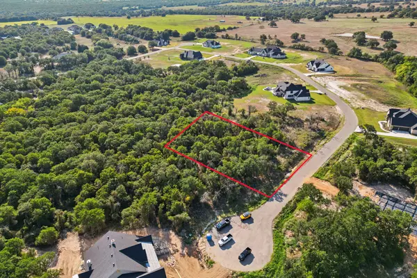 5024 Glenoaks Court, Weatherford, TX 76088