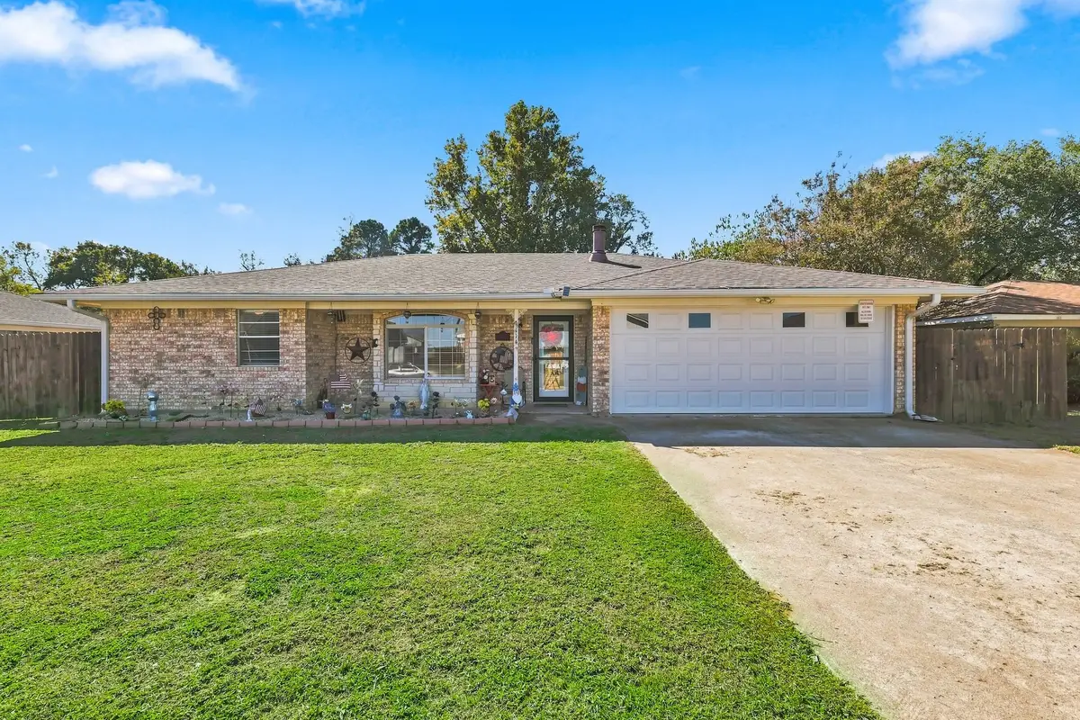 114 Brookshear Drive, Whitesboro, TX 76273 - #1