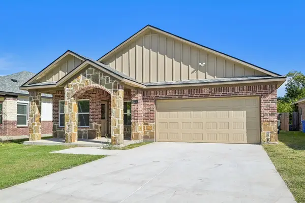 1221 S Rockwall Avenue, Terrell, TX 75160
