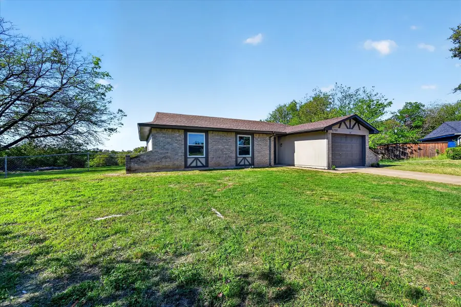 5700 Saddleback Circle, Haltom City, TX 76148 - #2