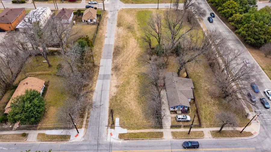 3302 Hamilton Avenue, Dallas, TX 75210 - #3