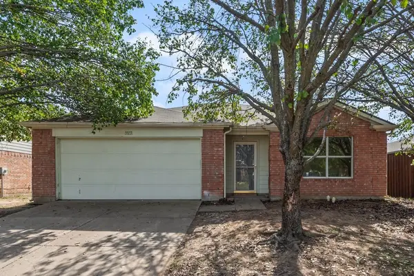 3913 Tuscany Court, Denton, TX 76226