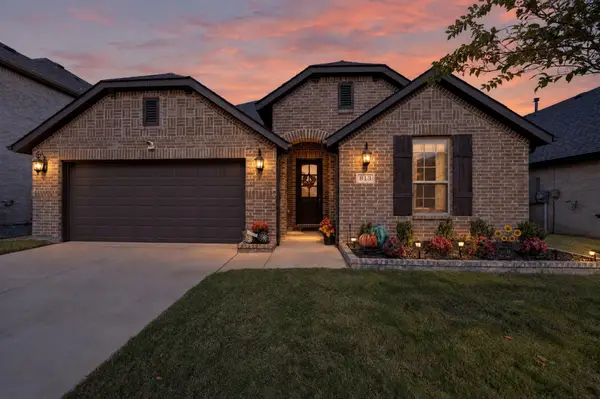 813 Mildren Lane, Fate, TX 75087