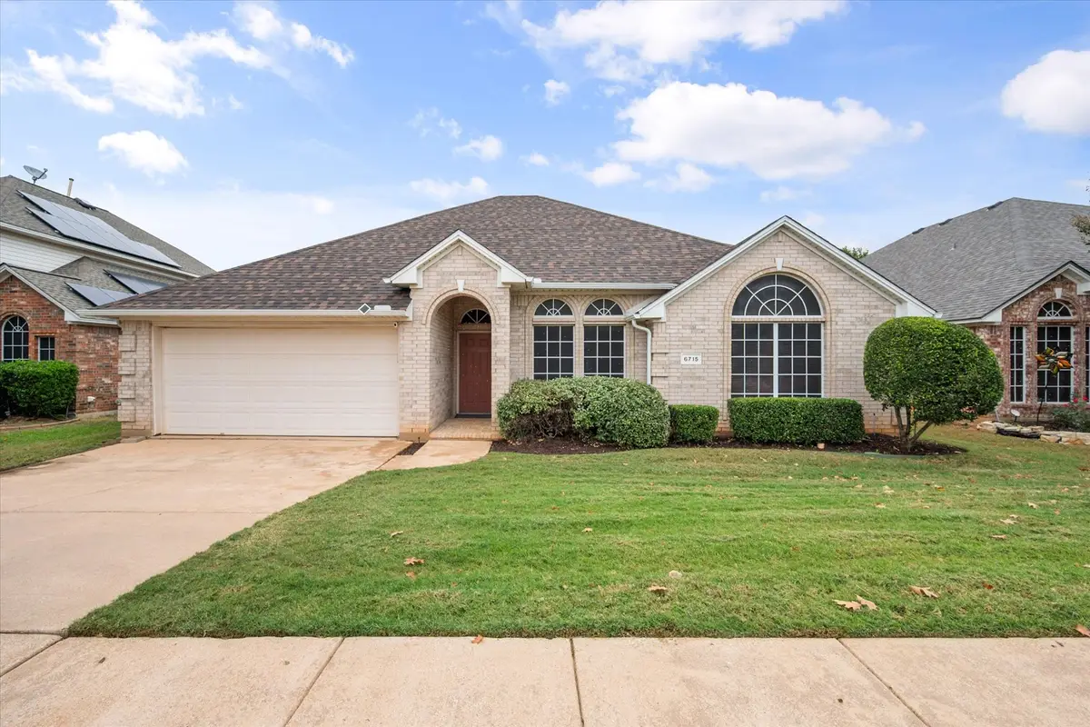 6715 Canis Drive, Arlington, TX 76001 - #1