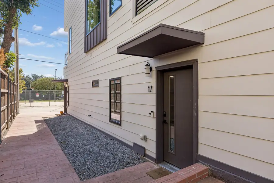 2450 N Garrett Avenue #17, Dallas, TX 75206 - #3