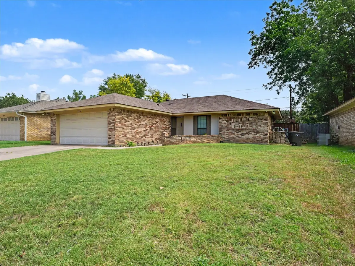 7325 S Meadow Drive E, Fort Worth, TX 76133 - #1