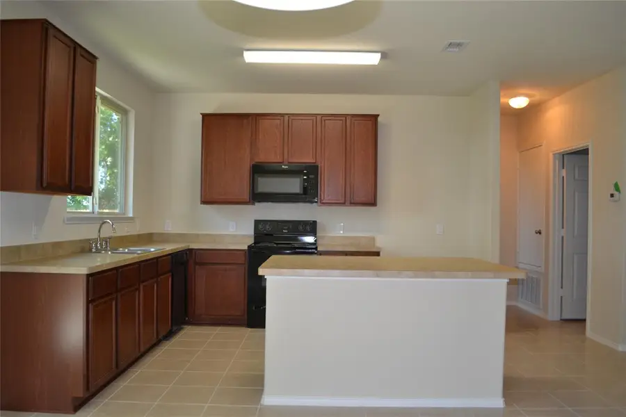4413 Hummingbird Drive, Sherman, TX 75092 - #2