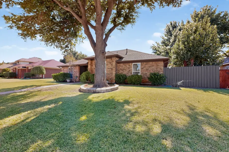 2016 Robin Hill Lane, Carrollton, TX 75007 - #2