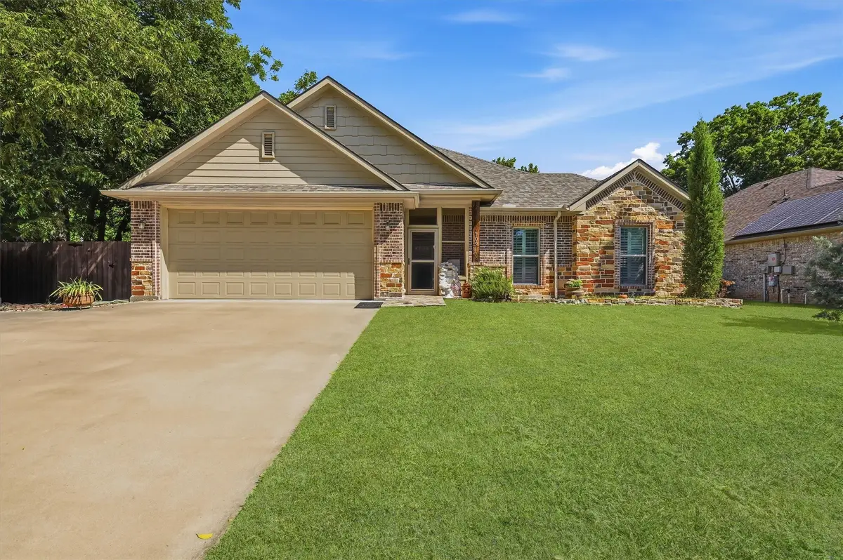 709 W Lamberth Road, Sherman, TX 75092 - #1