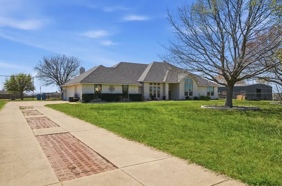 333 Meadow Crest Road, Fort Worth, TX 76108 - #2