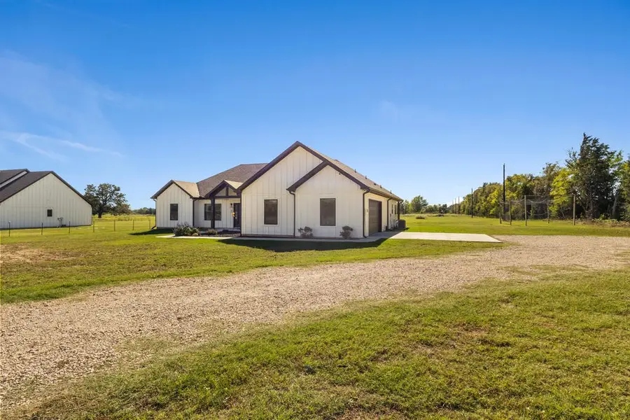 711 Cr 3717, Edgewood, TX 75117 - #2