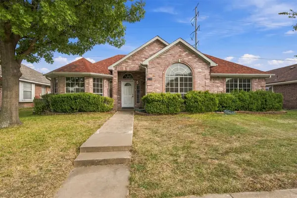 2710 Kingswood Drive, Garland, TX 75040