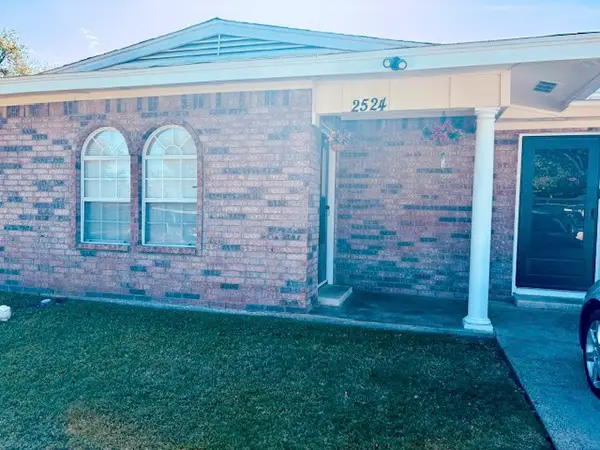 2524 Mountain Lake Road, Dallas, TX 75233