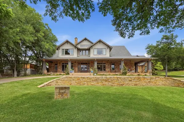 112 Chelsey Court, Weatherford, TX 76087