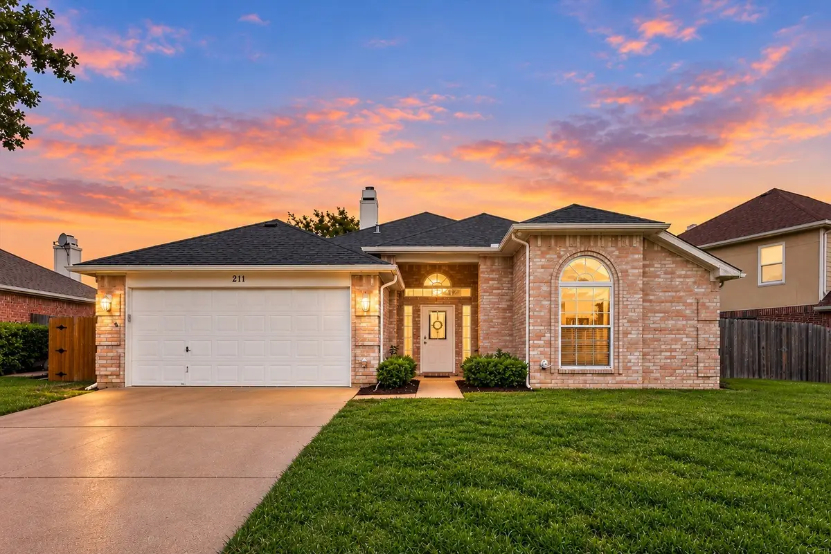 211 Ember Glen Drive, Arlington, TX 76018 - #1