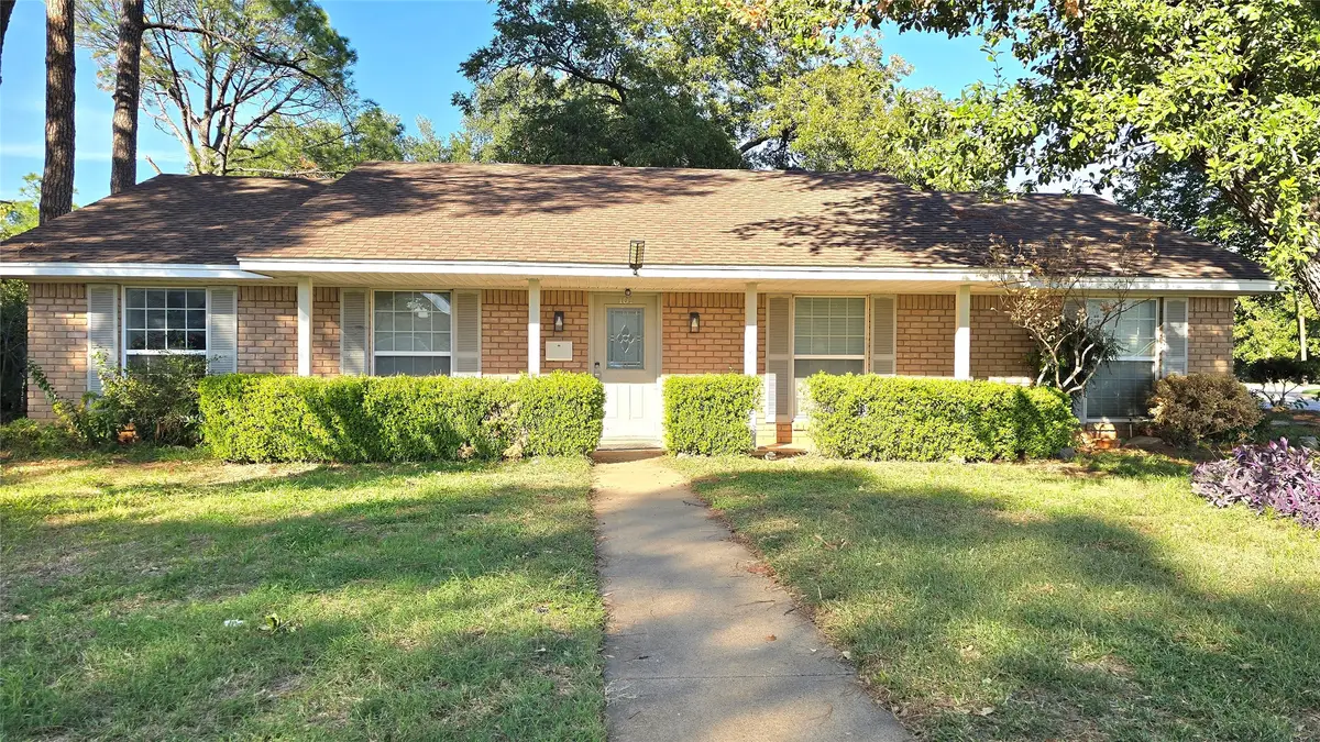 101 W Lilly Lane, Arlington, TX 76010 - #1