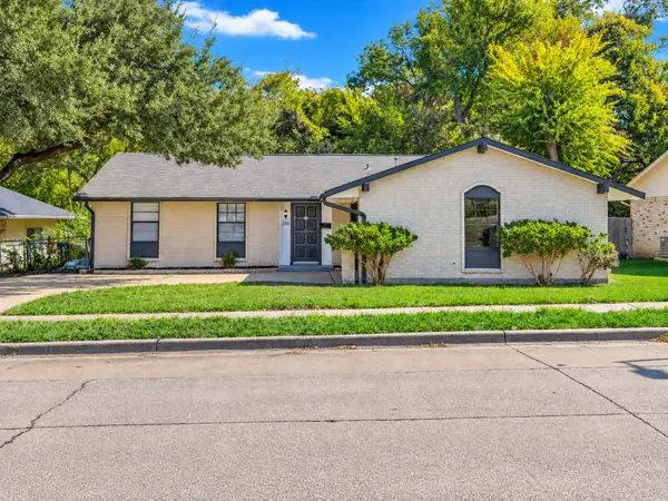 310 Meadowhill Drive, Garland, TX 75043